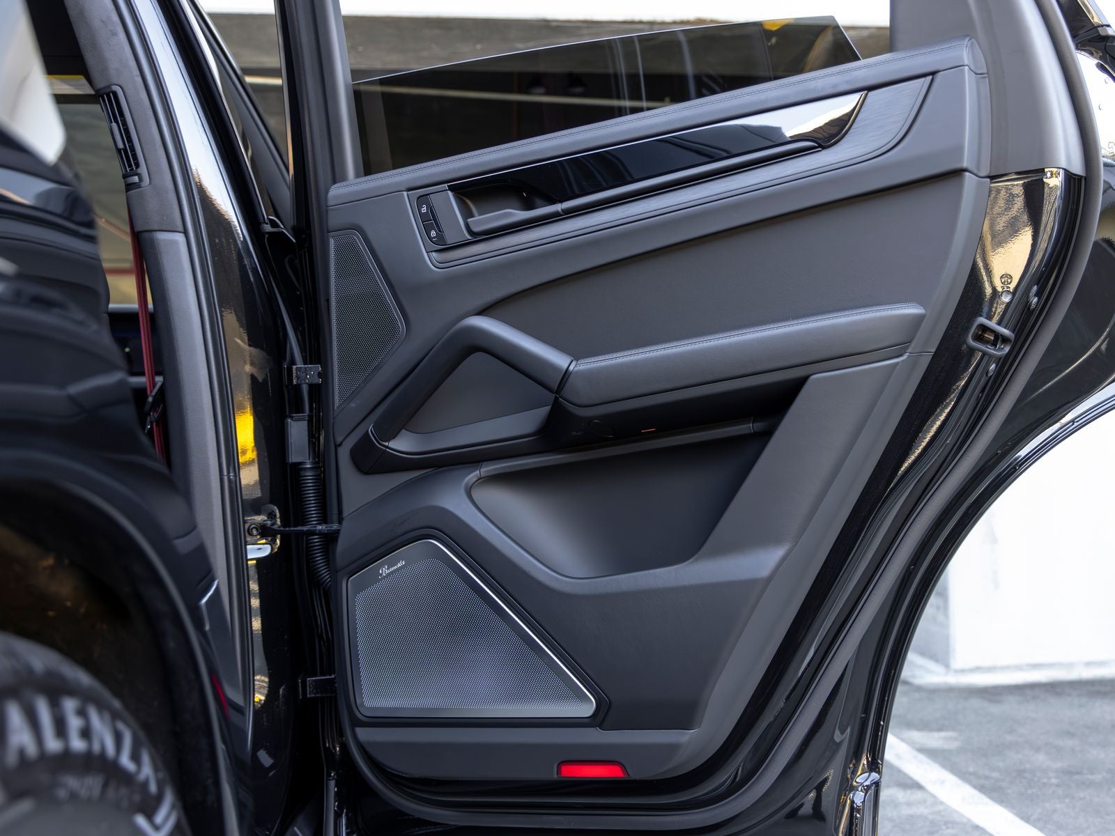 2025 Porsche Cayenne Cayenne GTS