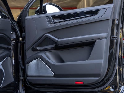 2025 Porsche Cayenne Cayenne GTS