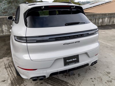 2025 Porsche Cayenne Cayenne GTS