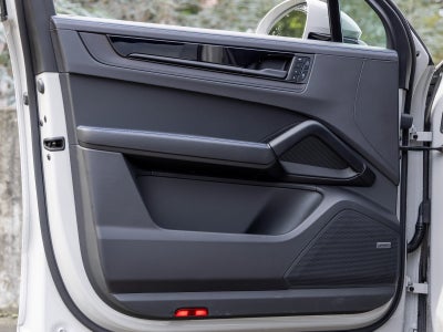 2025 Porsche Cayenne Cayenne GTS