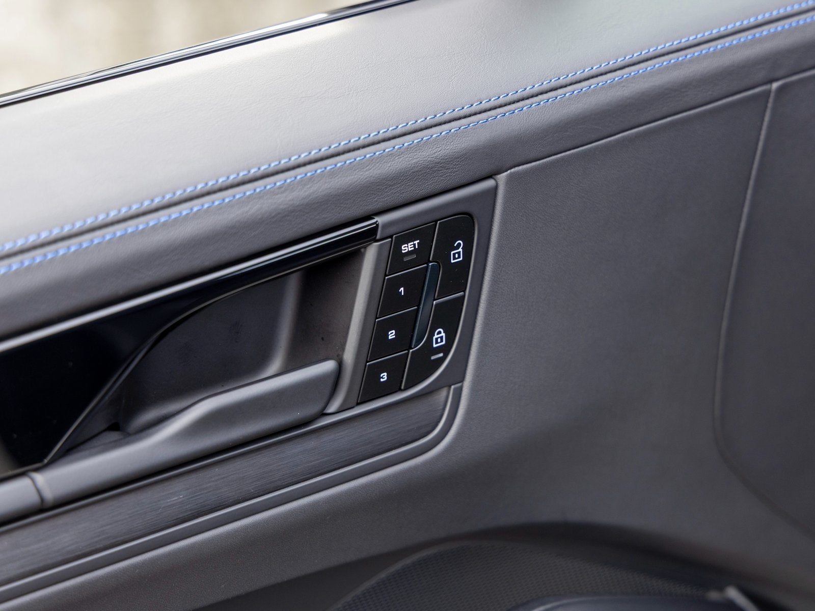 2025 Porsche Cayenne Cayenne GTS