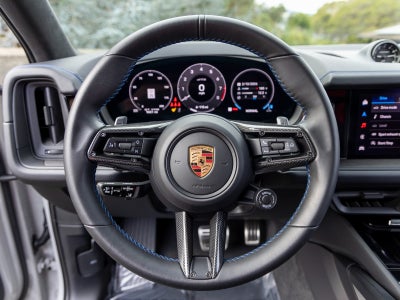 2025 Porsche Cayenne Cayenne GTS