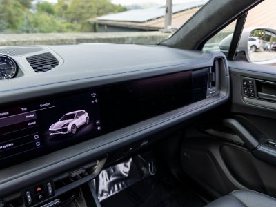 2025 Porsche Cayenne Cayenne GTS