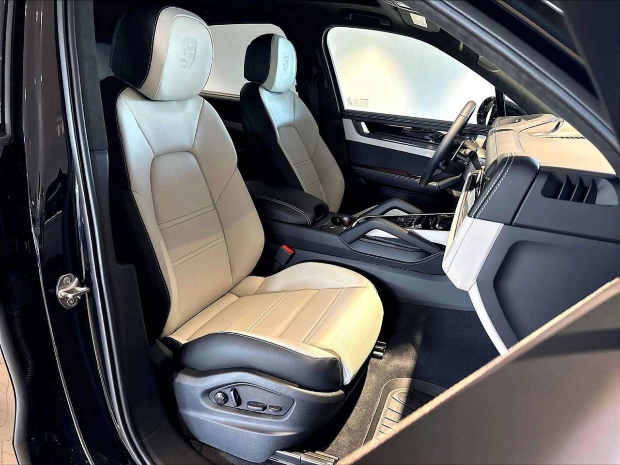 2026 Porsche Cayenne Cayenne GTS
