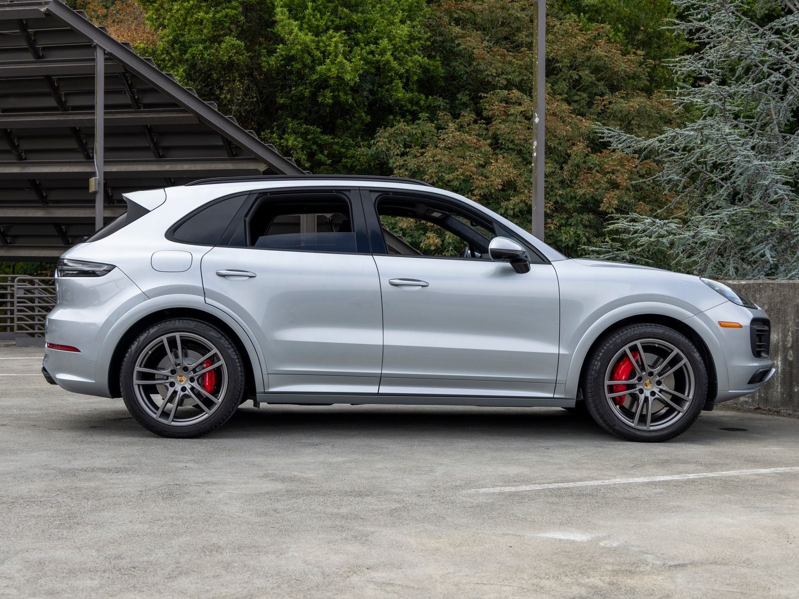 2022 Porsche Cayenne GTS