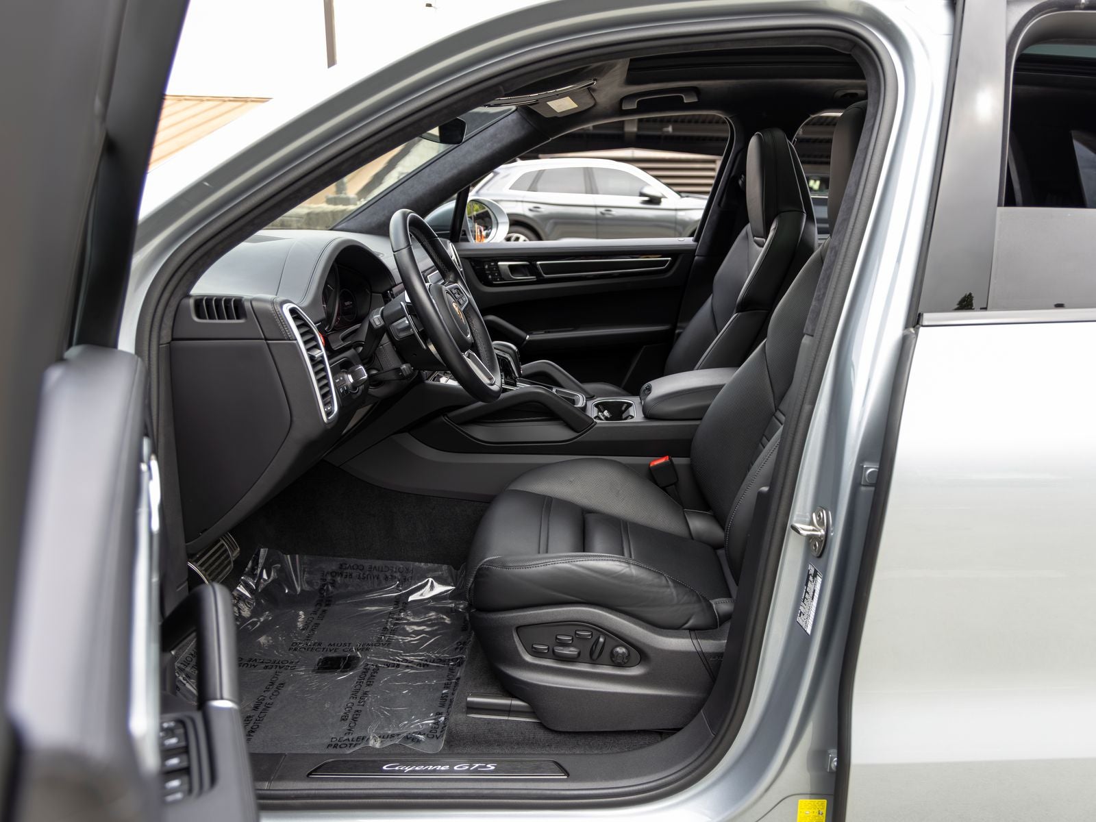 2022 Porsche Cayenne GTS