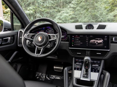 2022 Porsche Cayenne GTS