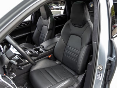 2022 Porsche Cayenne GTS