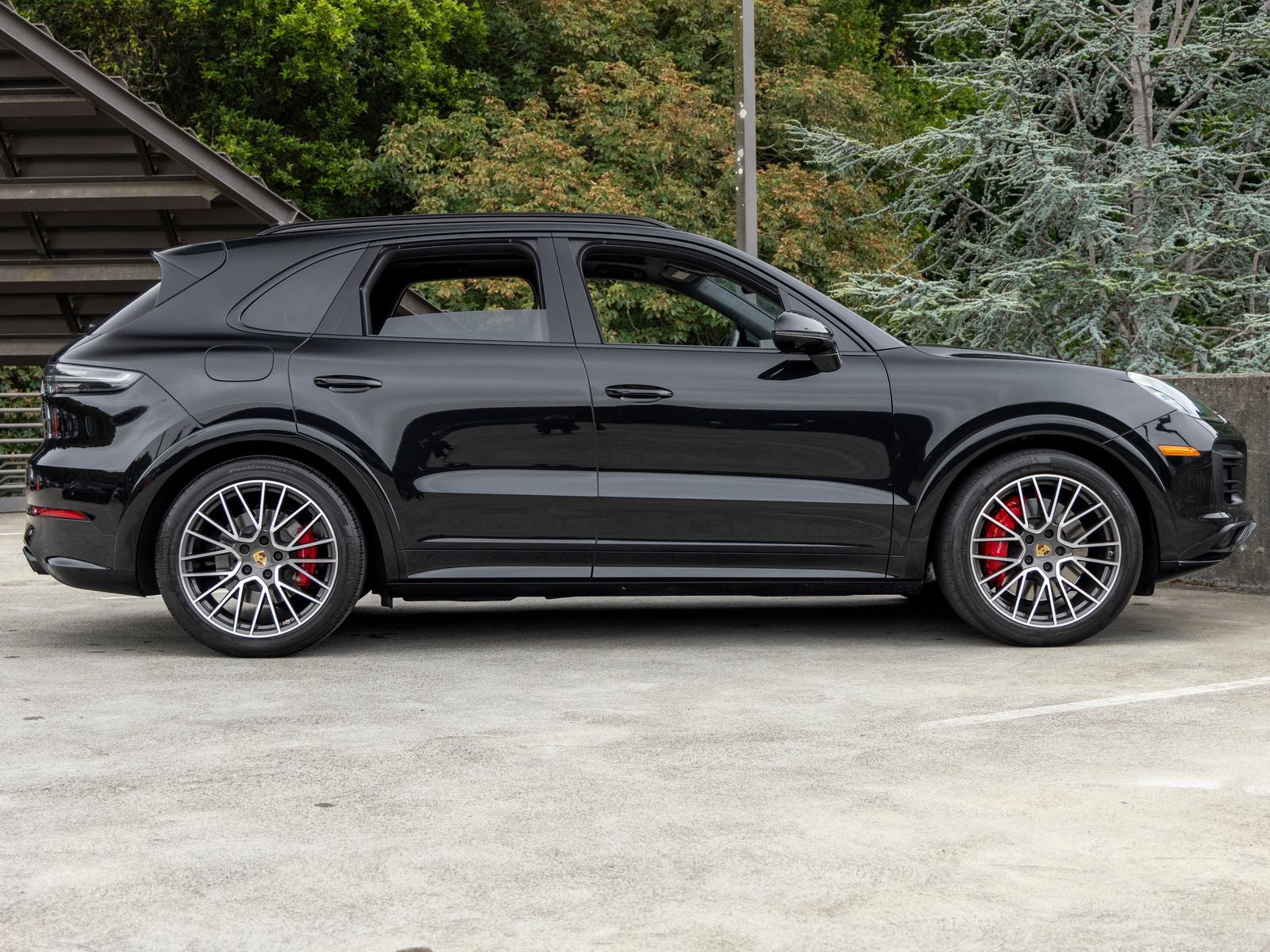 2023 Porsche Cayenne Cayenne GTS (MY23)