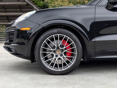 2023 Porsche Cayenne Cayenne GTS (MY23)