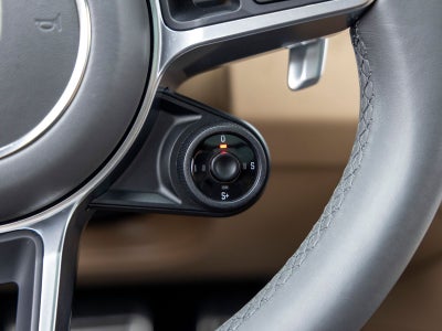 2023 Porsche Cayenne Cayenne GTS (MY23)
