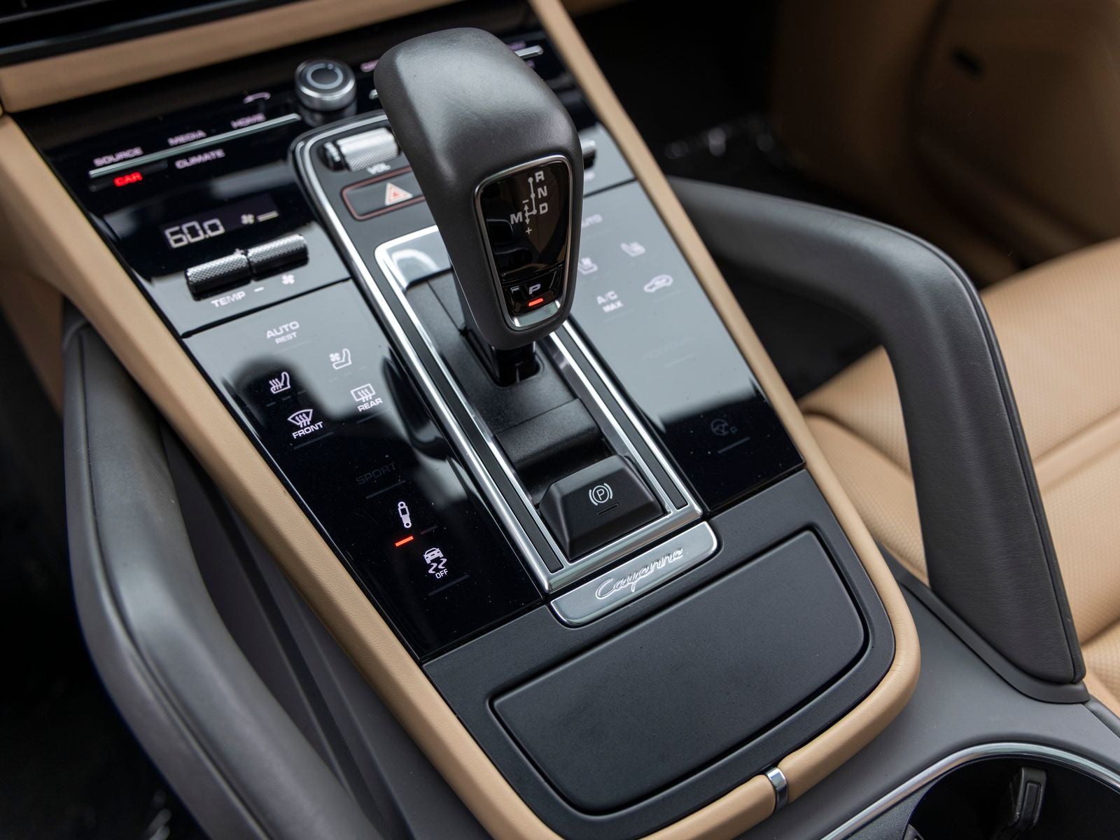 2023 Porsche Cayenne Cayenne GTS (MY23)