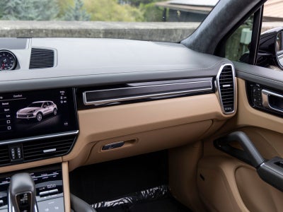 2023 Porsche Cayenne Cayenne GTS (MY23)
