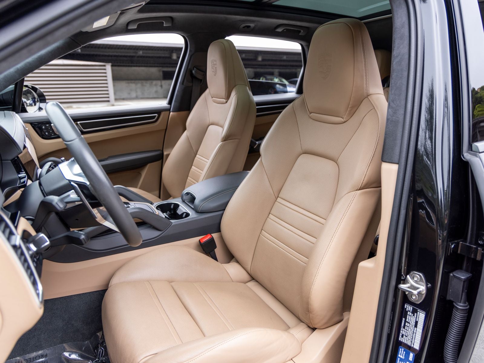 2023 Porsche Cayenne Cayenne GTS (MY23)