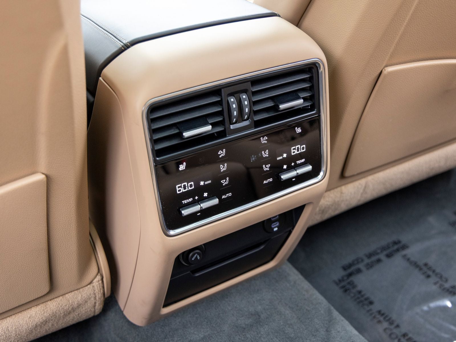 2023 Porsche Cayenne Cayenne GTS (MY23)