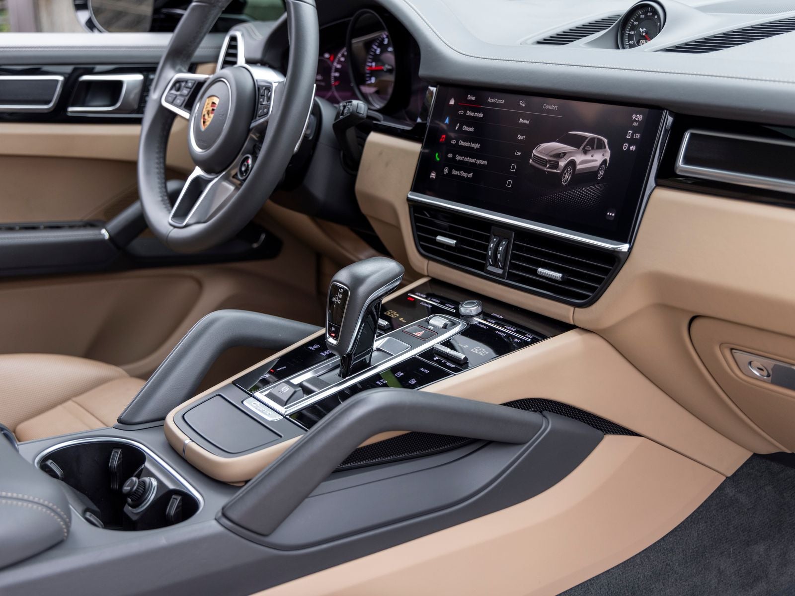 2023 Porsche Cayenne Cayenne GTS (MY23)