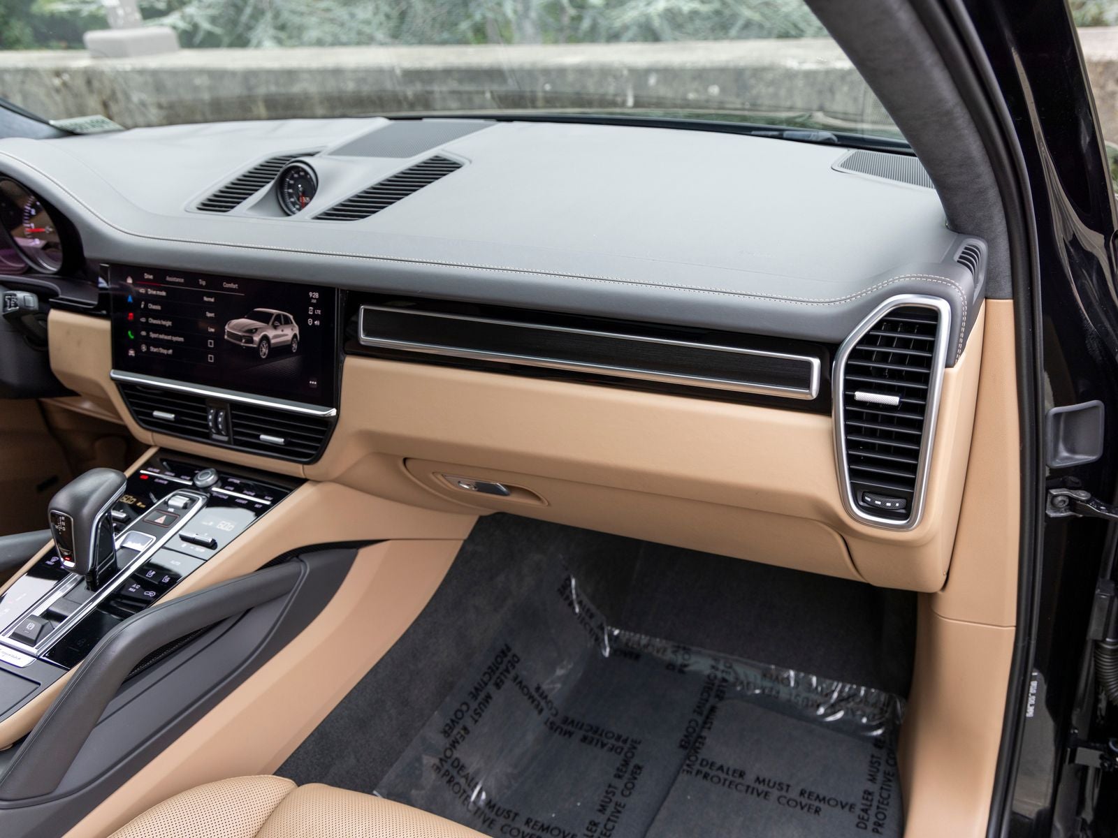 2023 Porsche Cayenne Cayenne GTS (MY23)