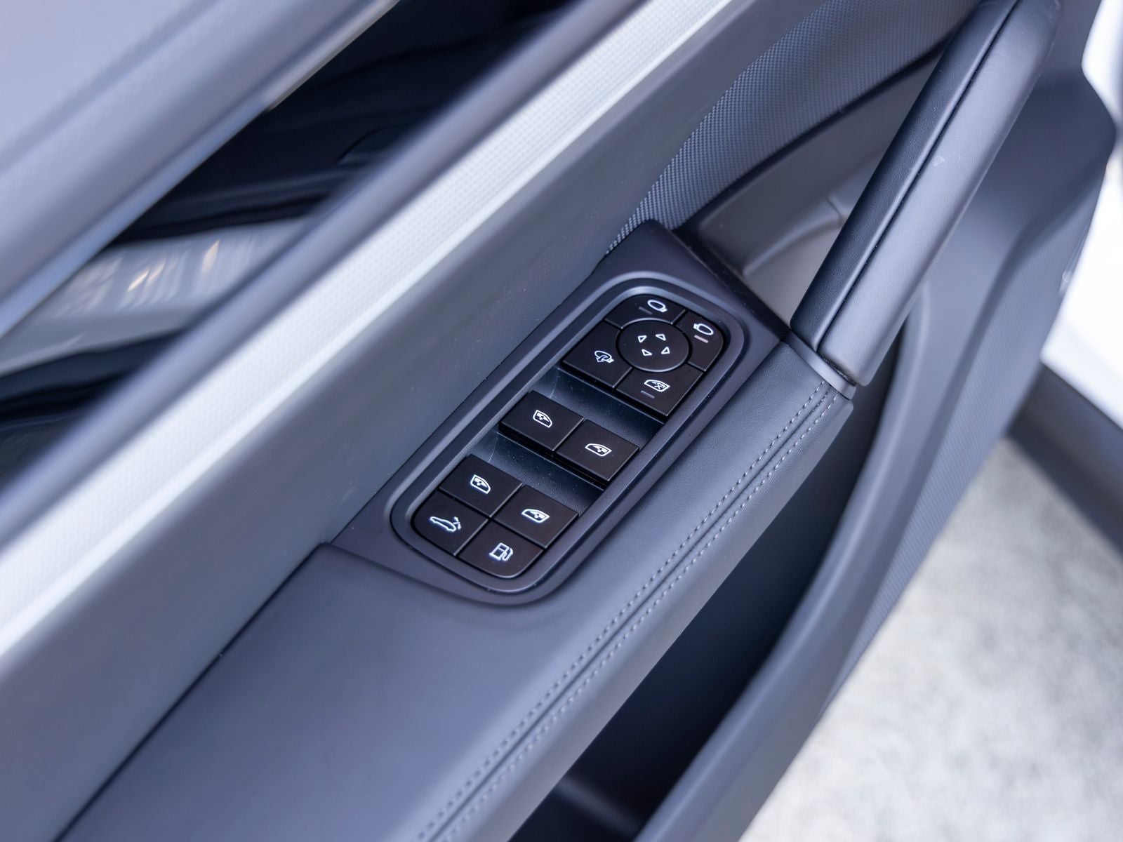 2026 Porsche Cayenne S E-Hybrid