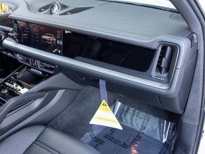 2026 Porsche Cayenne S E-Hybrid