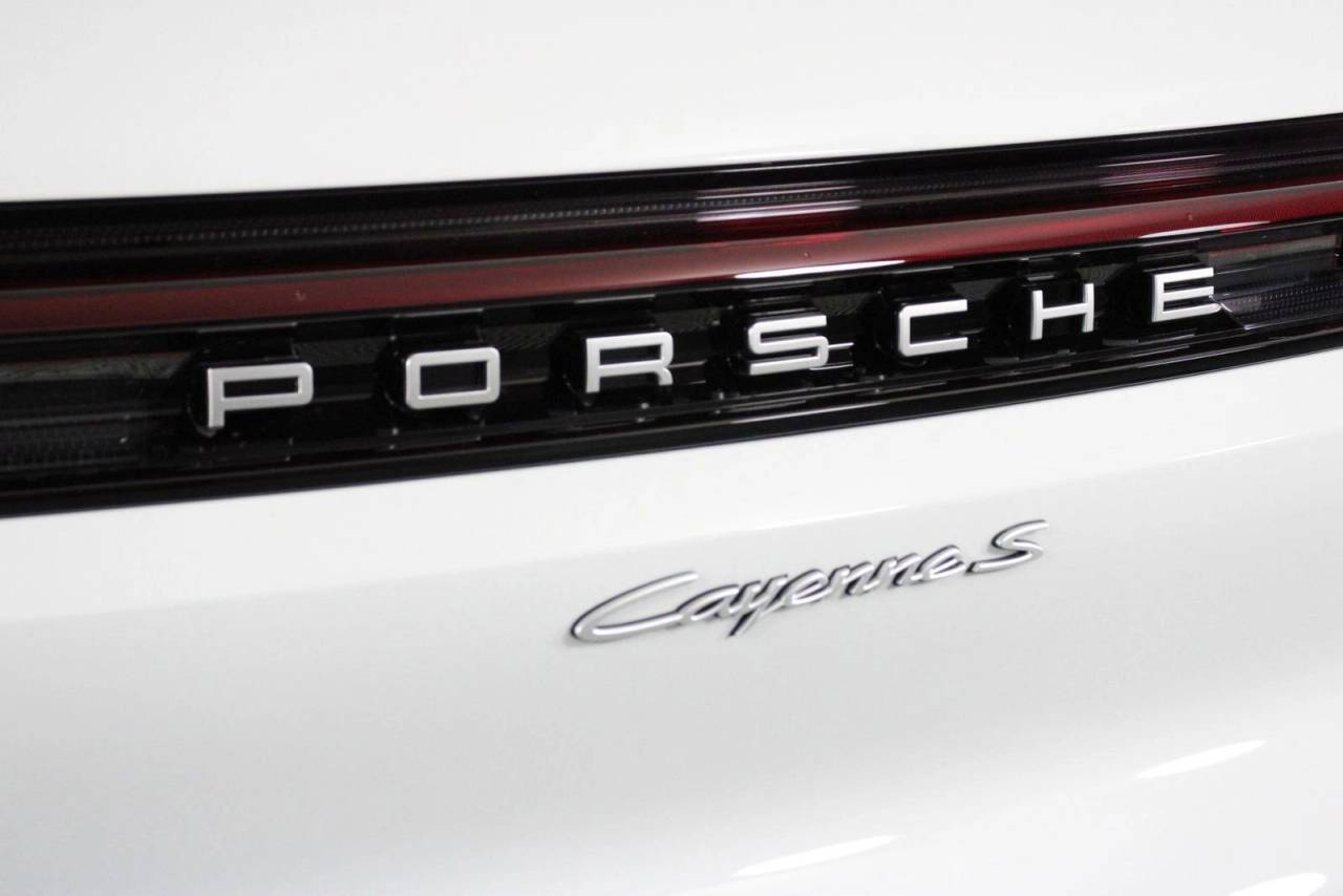 2026 Porsche Cayenne S E-Hybrid