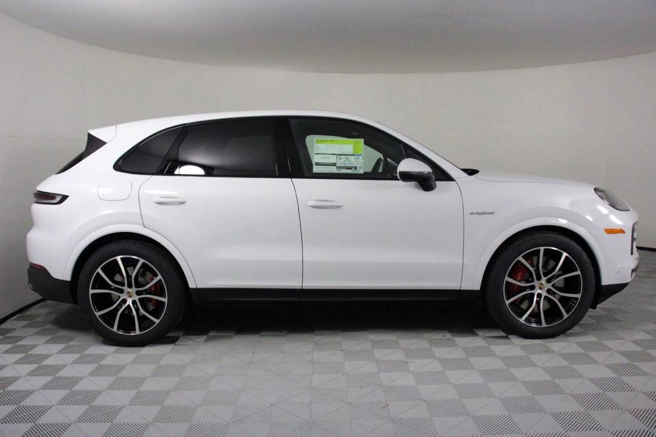 2026 Porsche Cayenne S E-Hybrid