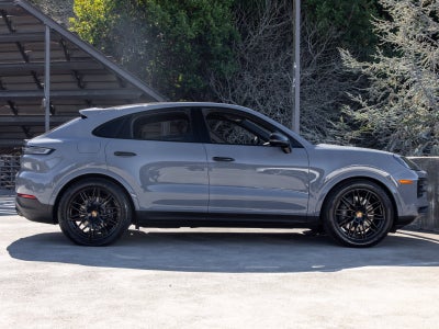 2024 Porsche Cayenne Coupe Base