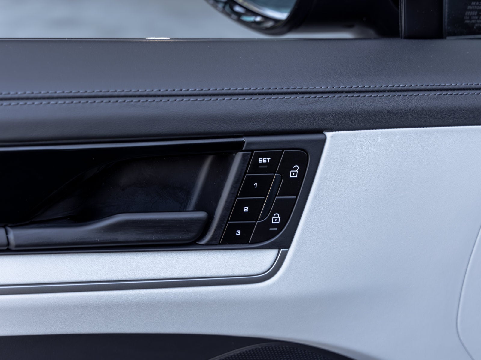 2024 Porsche Cayenne Coupe Base