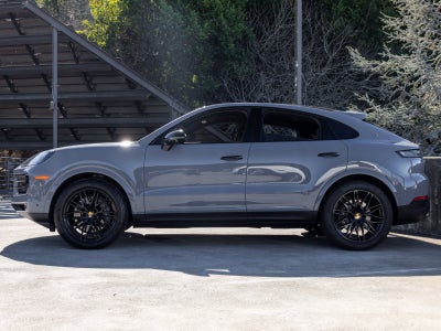 2024 Porsche Cayenne Coupe Base