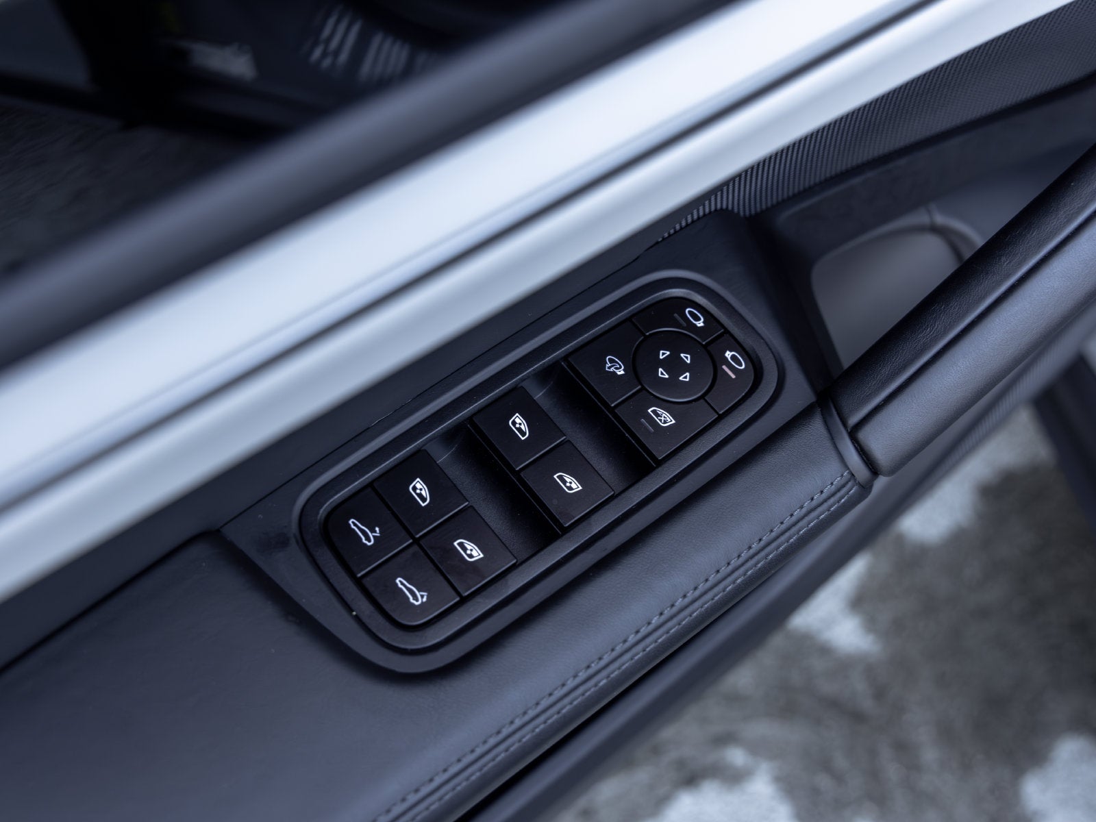 2024 Porsche Cayenne Coupe Base