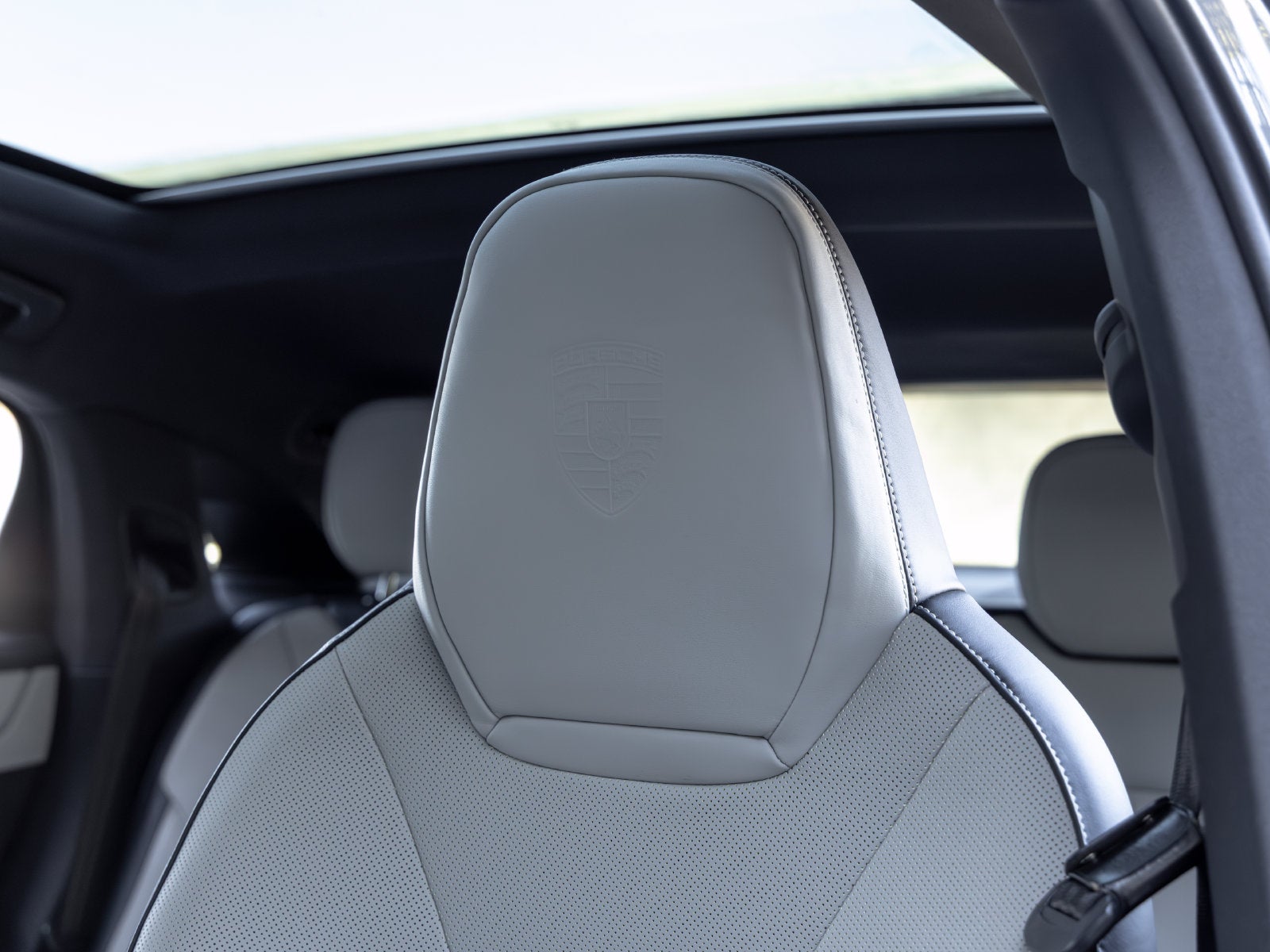 2024 Porsche Cayenne Coupe Base