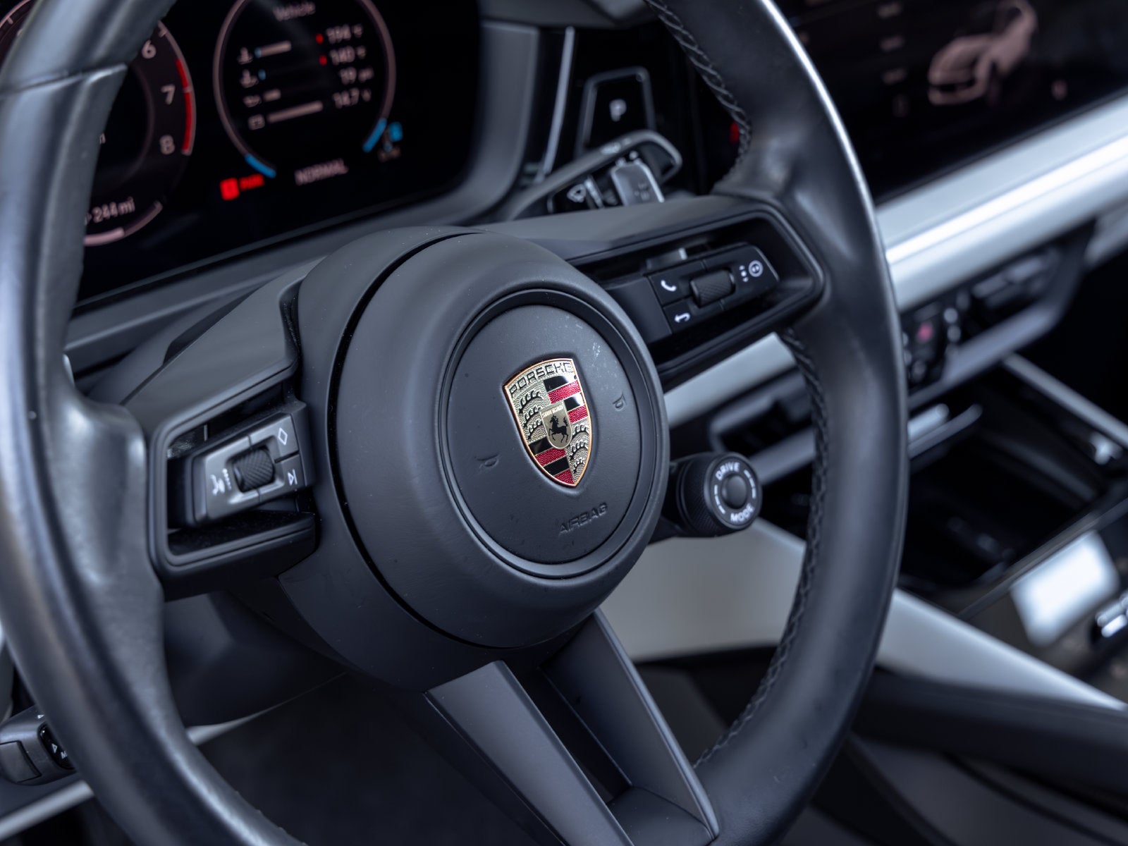 2024 Porsche Cayenne Coupe Base