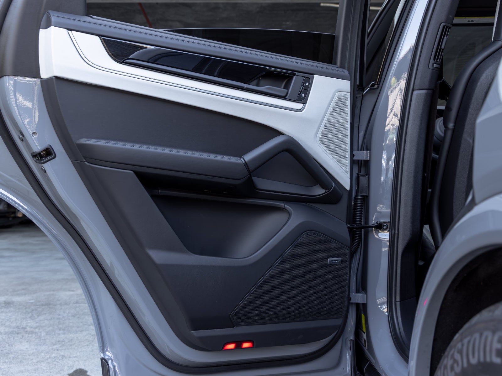 2024 Porsche Cayenne Coupe Base