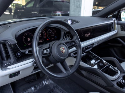2024 Porsche Cayenne Coupe Base