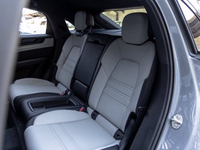 2024 Porsche Cayenne Coupe Base