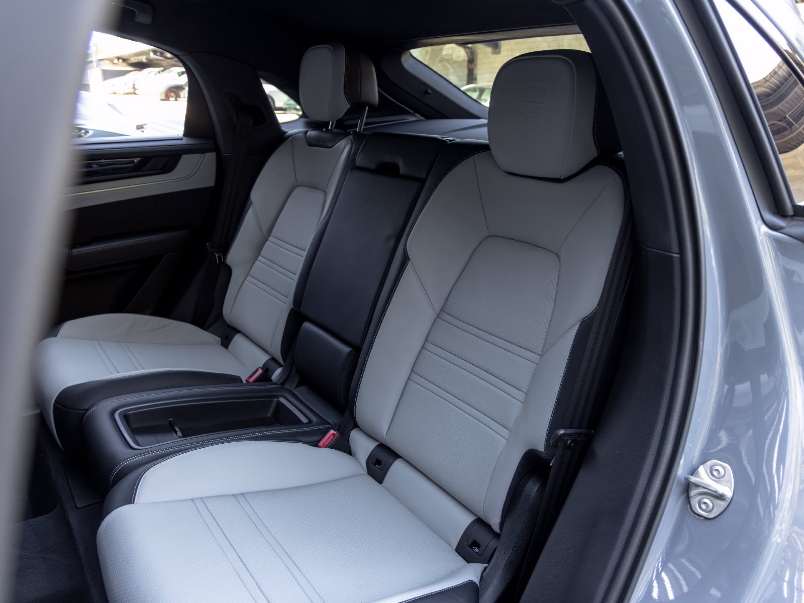 2024 Porsche Cayenne Coupe Base