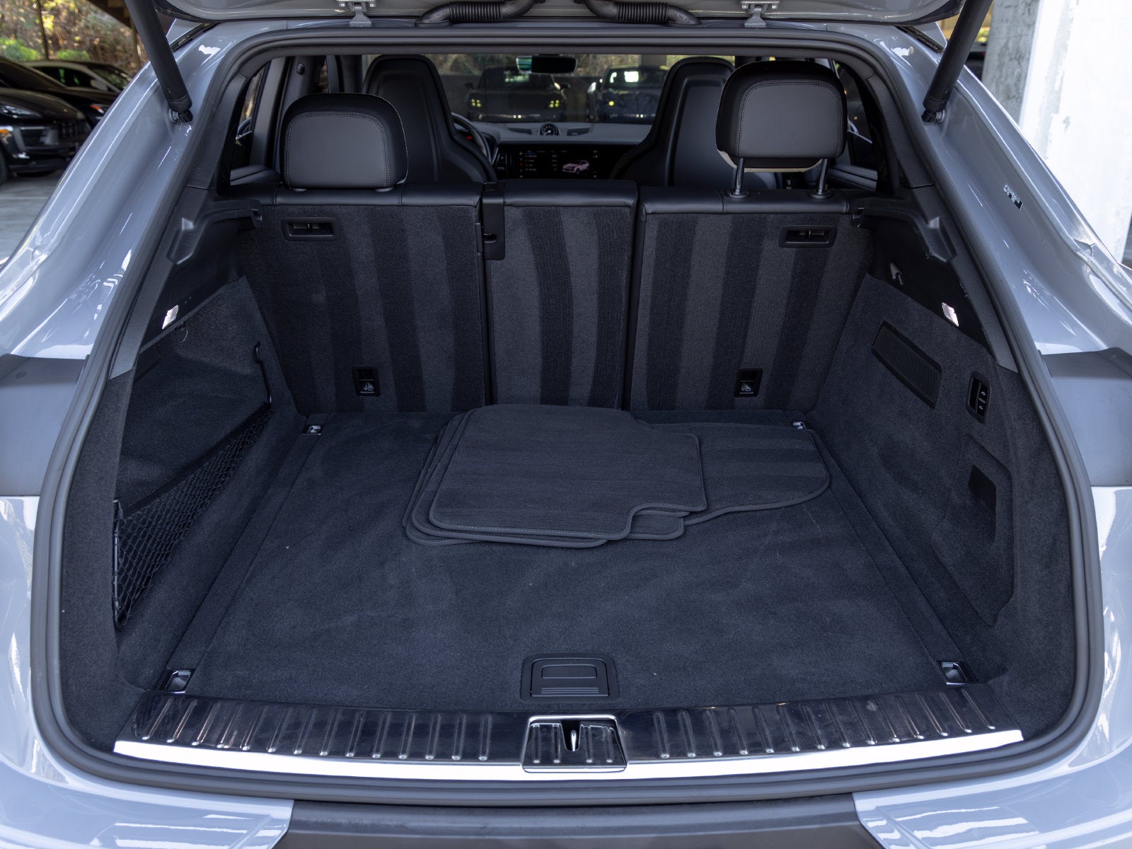 2024 Porsche Cayenne Coupe Base