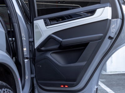 2024 Porsche Cayenne Coupe Base