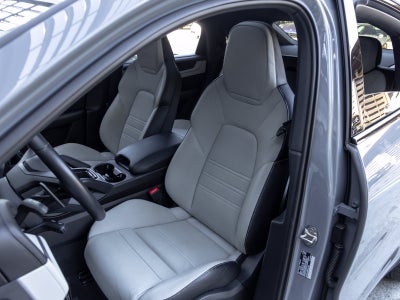 2024 Porsche Cayenne Coupe Base