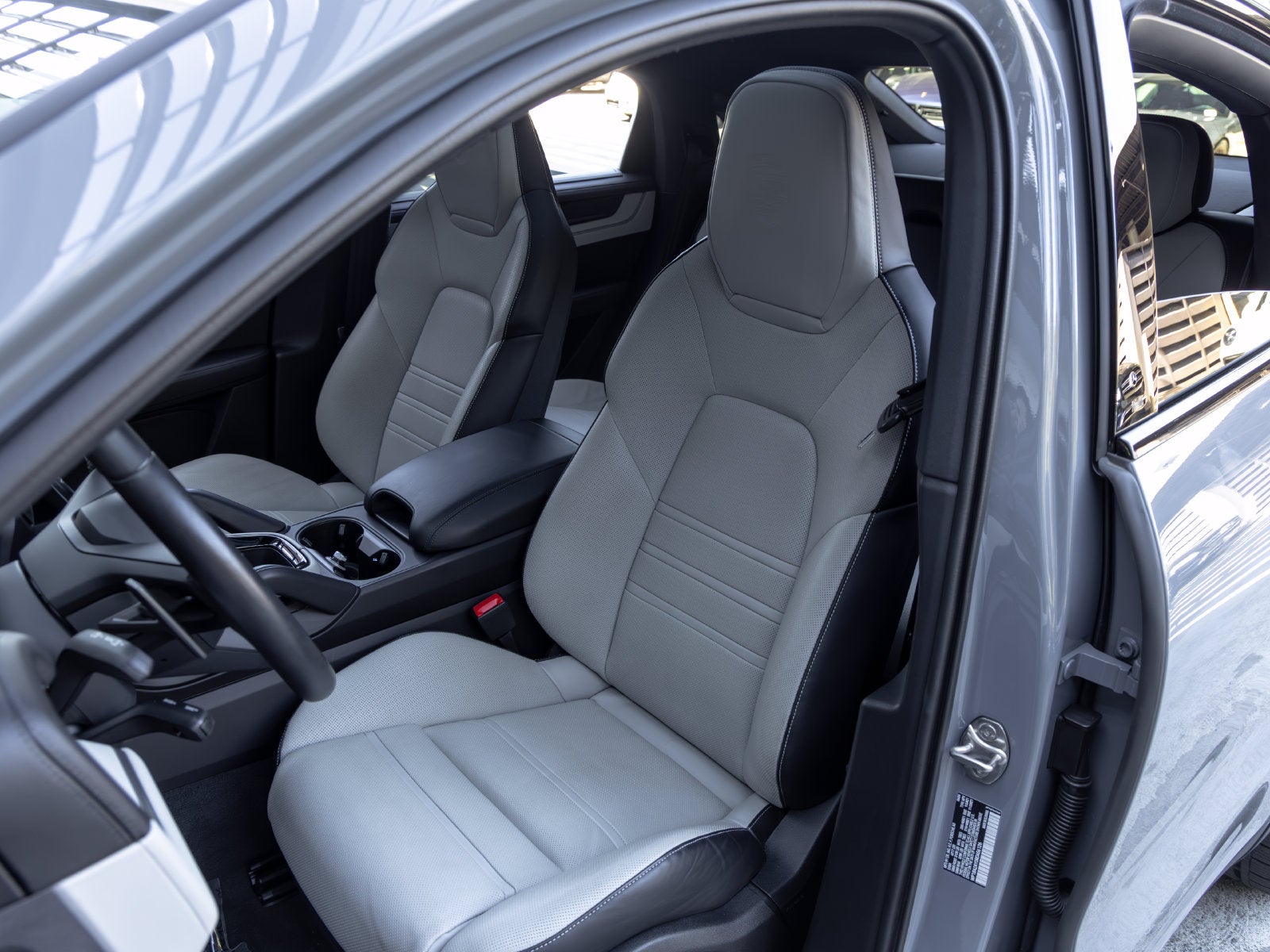 2024 Porsche Cayenne Coupe Base