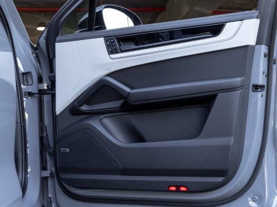 2024 Porsche Cayenne Coupe Base