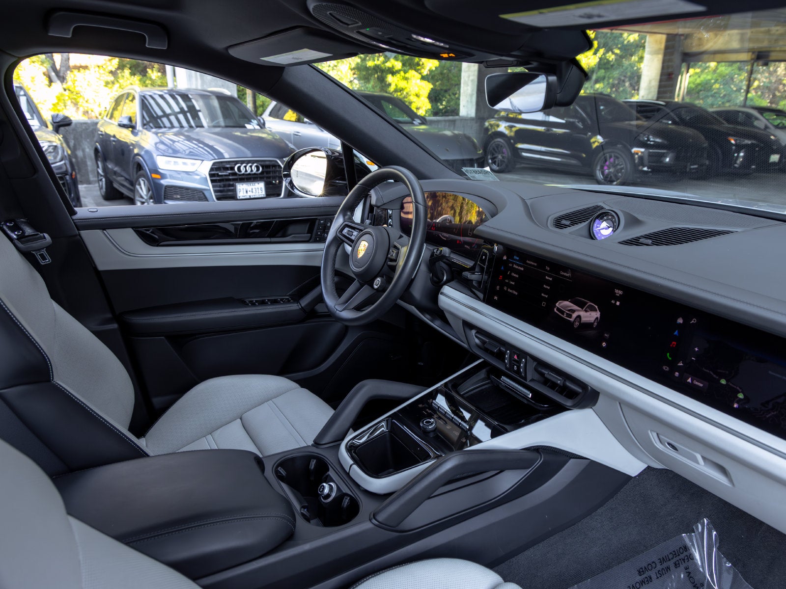 2024 Porsche Cayenne Coupe Base