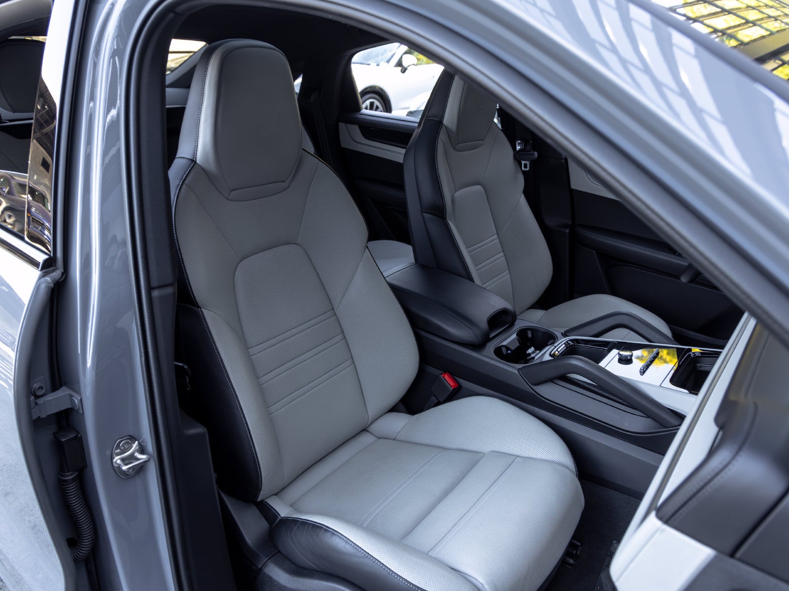 2024 Porsche Cayenne Coupe Base