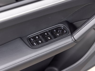 2026 Porsche Cayenne Coupe Base