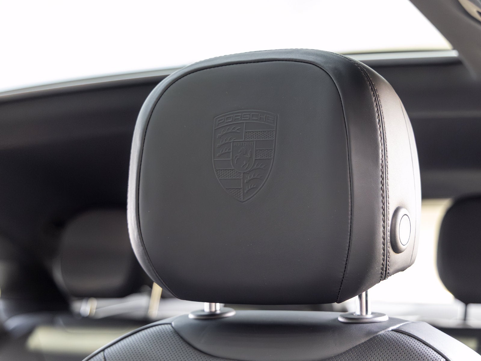 2026 Porsche Cayenne Coupe Base