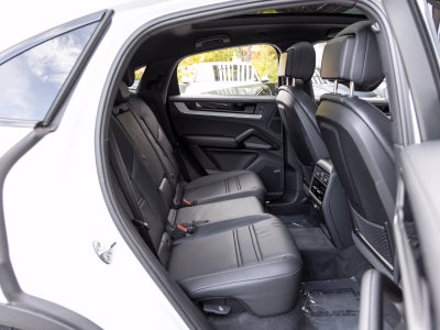 2026 Porsche Cayenne Coupe Base