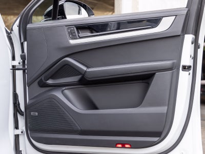 2026 Porsche Cayenne Coupe Base