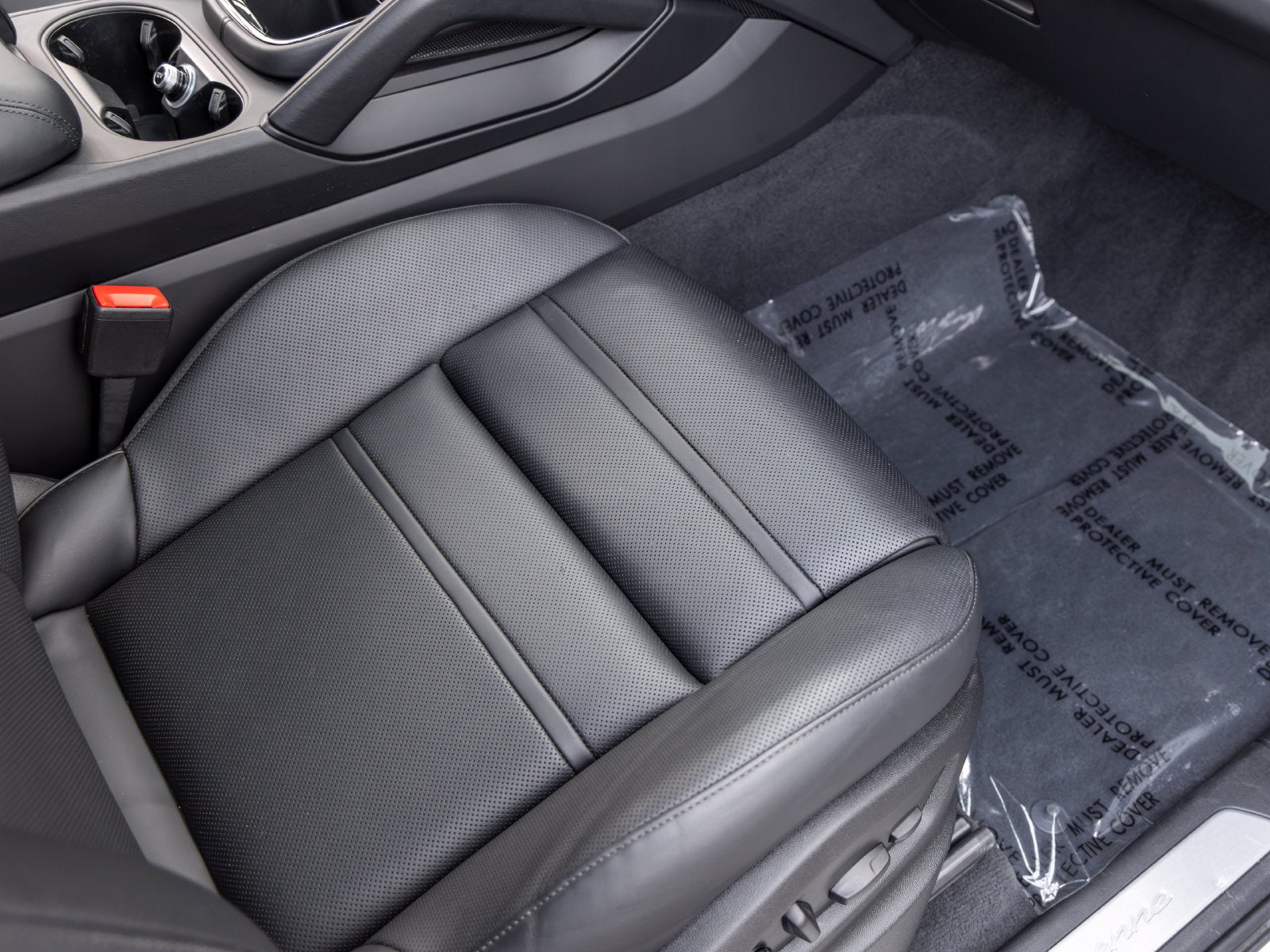 2026 Porsche Cayenne Coupe Base