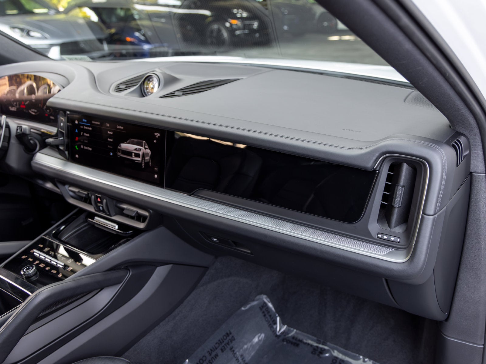 2026 Porsche Cayenne Coupe Base