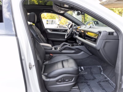 2026 Porsche Cayenne Coupe Base