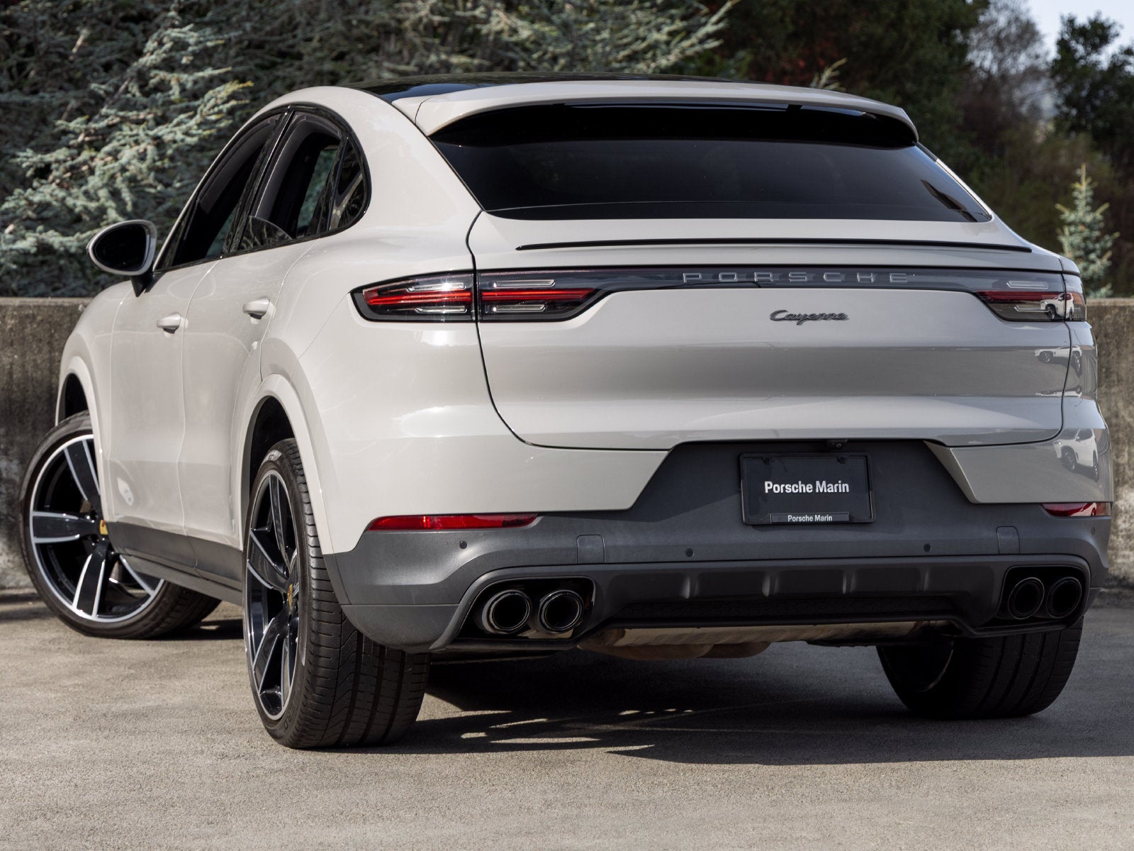 2022 Porsche Cayenne Cayenne Coupe Platinum Edition